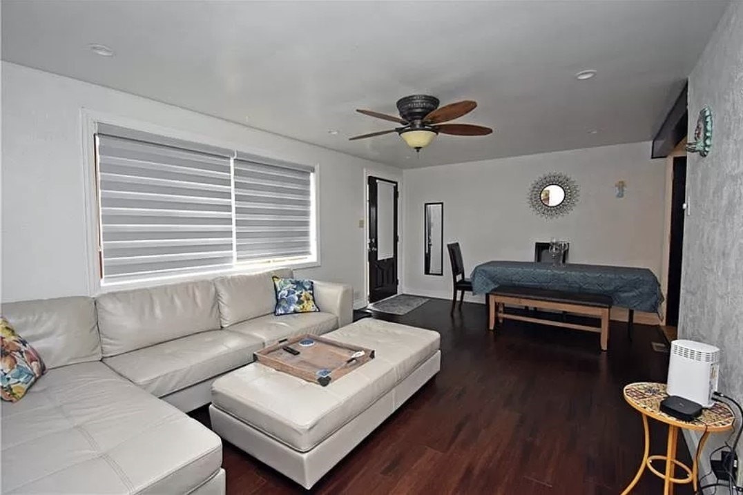216 Mira Ave - Photo 4 of 19