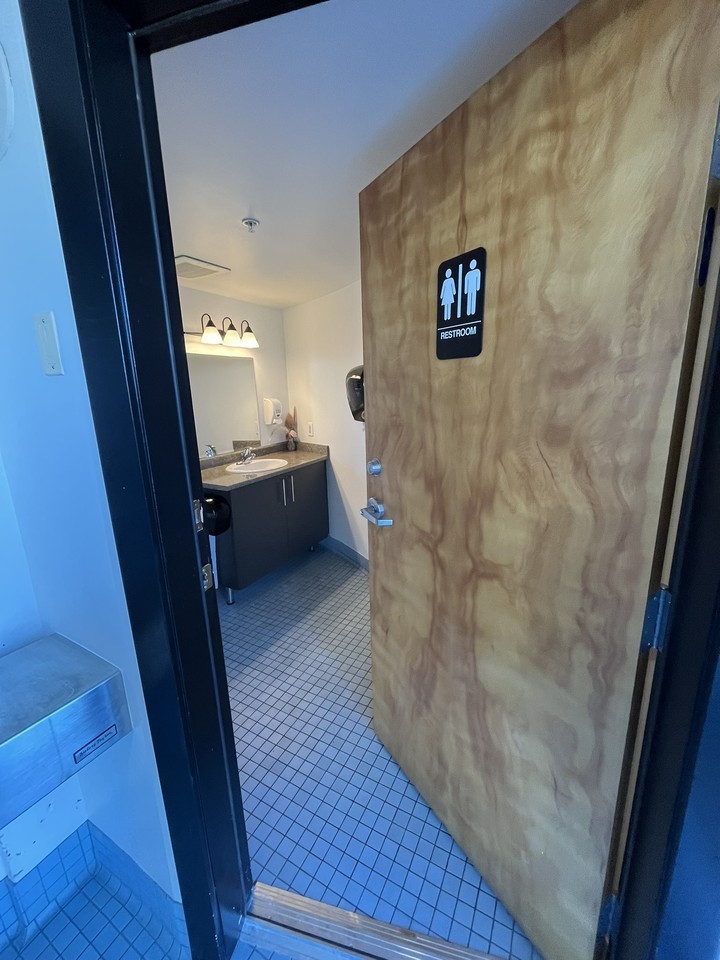 2745 Veterans Memorial Parkway #306 - Photo 6 of 18