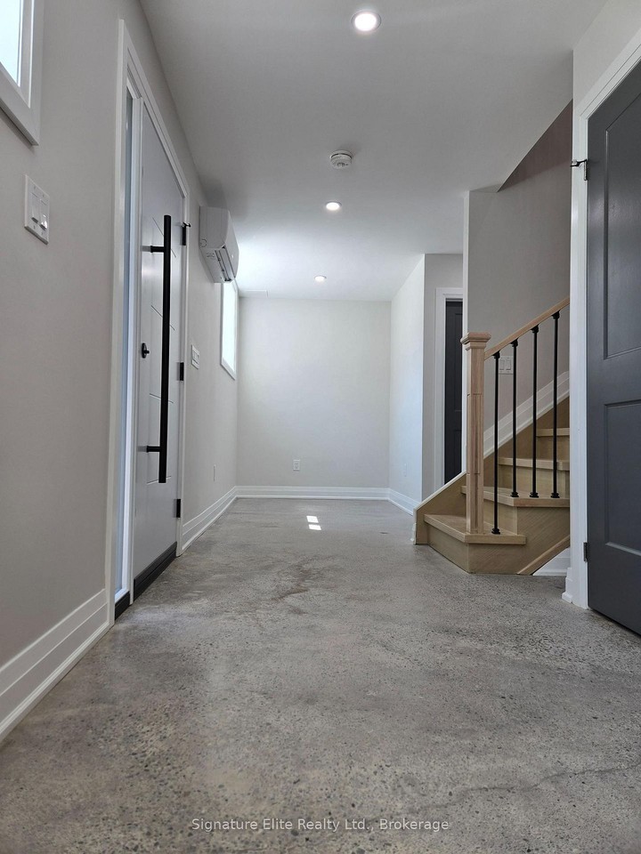 46 Pitt Avenue - Photo 5 of 13