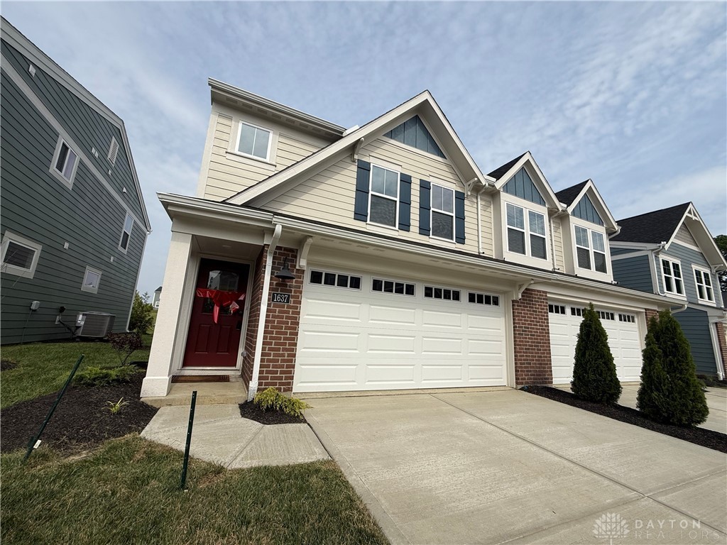 1637 Autumn Spice Place - Photo 2 of 42