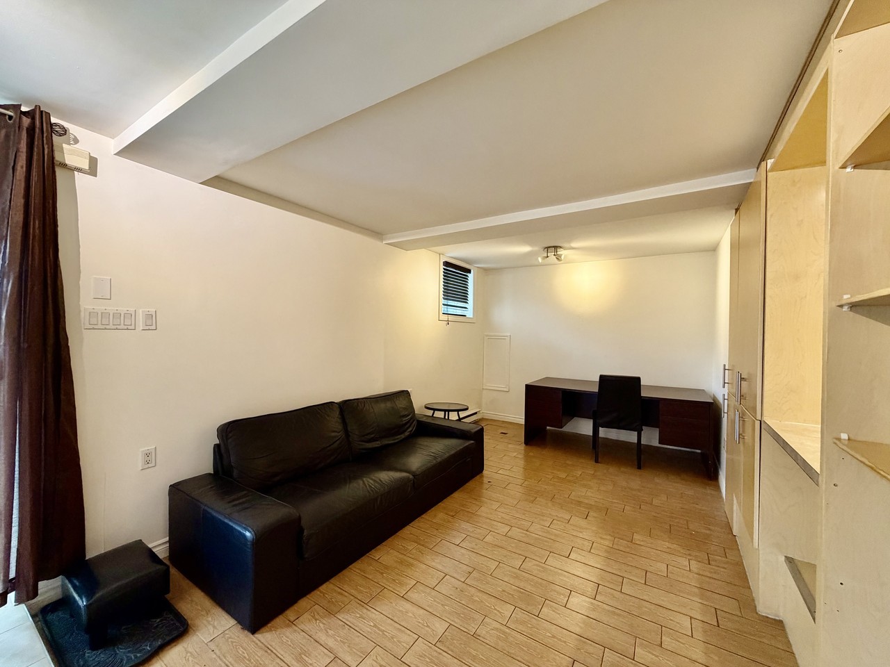 8006 Avenue De Lorimier - Photo 3 of 13