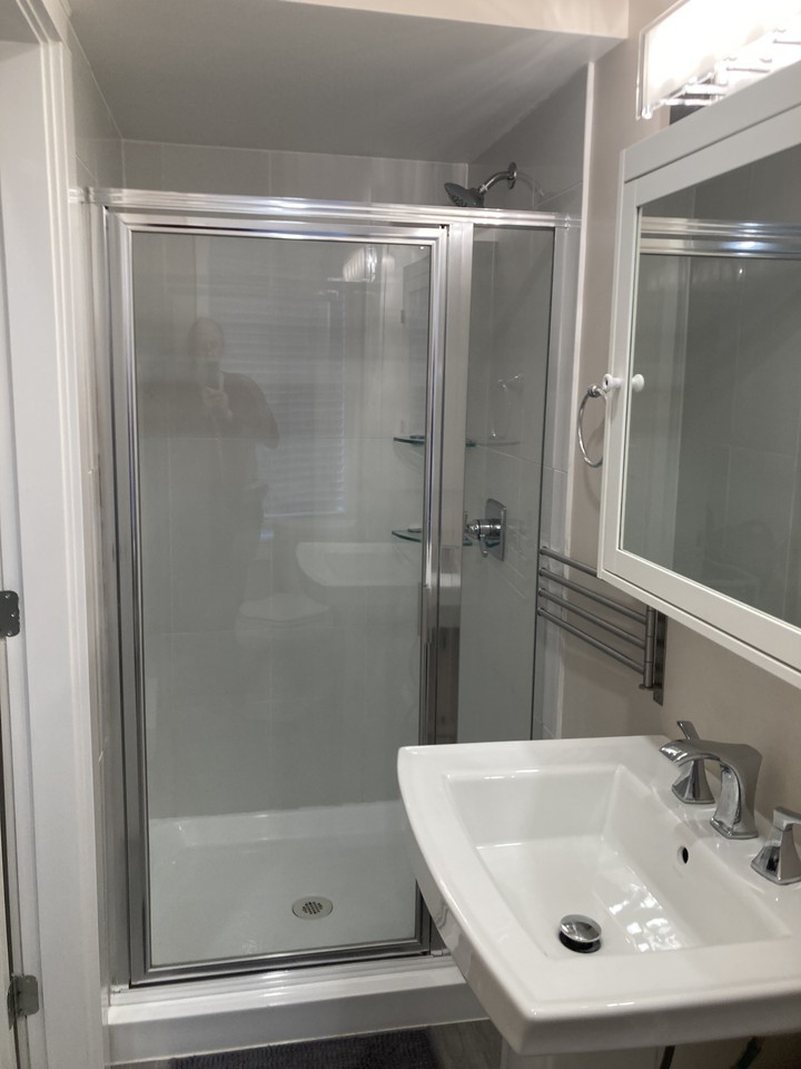 1550 Comox Street #3 - Photo 6 of 23