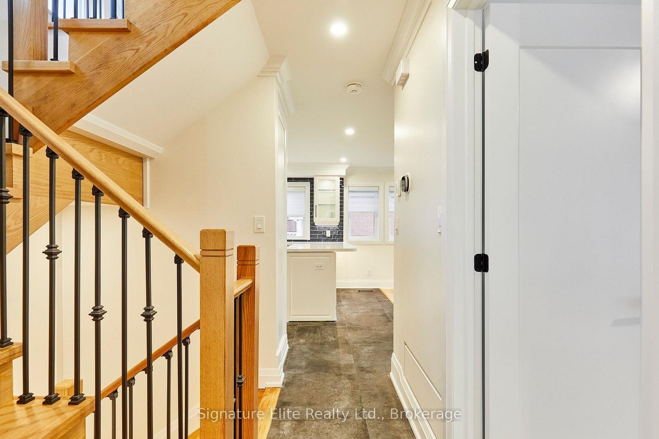 107 Coronation Drive - Photo 5 of 26