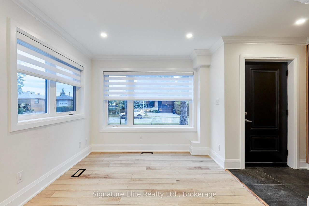 107 Coronation Drive - Photo 4 of 26
