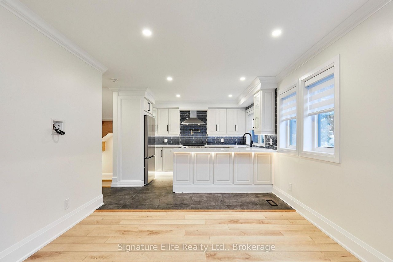 107 Coronation Drive - Photo 2 of 26