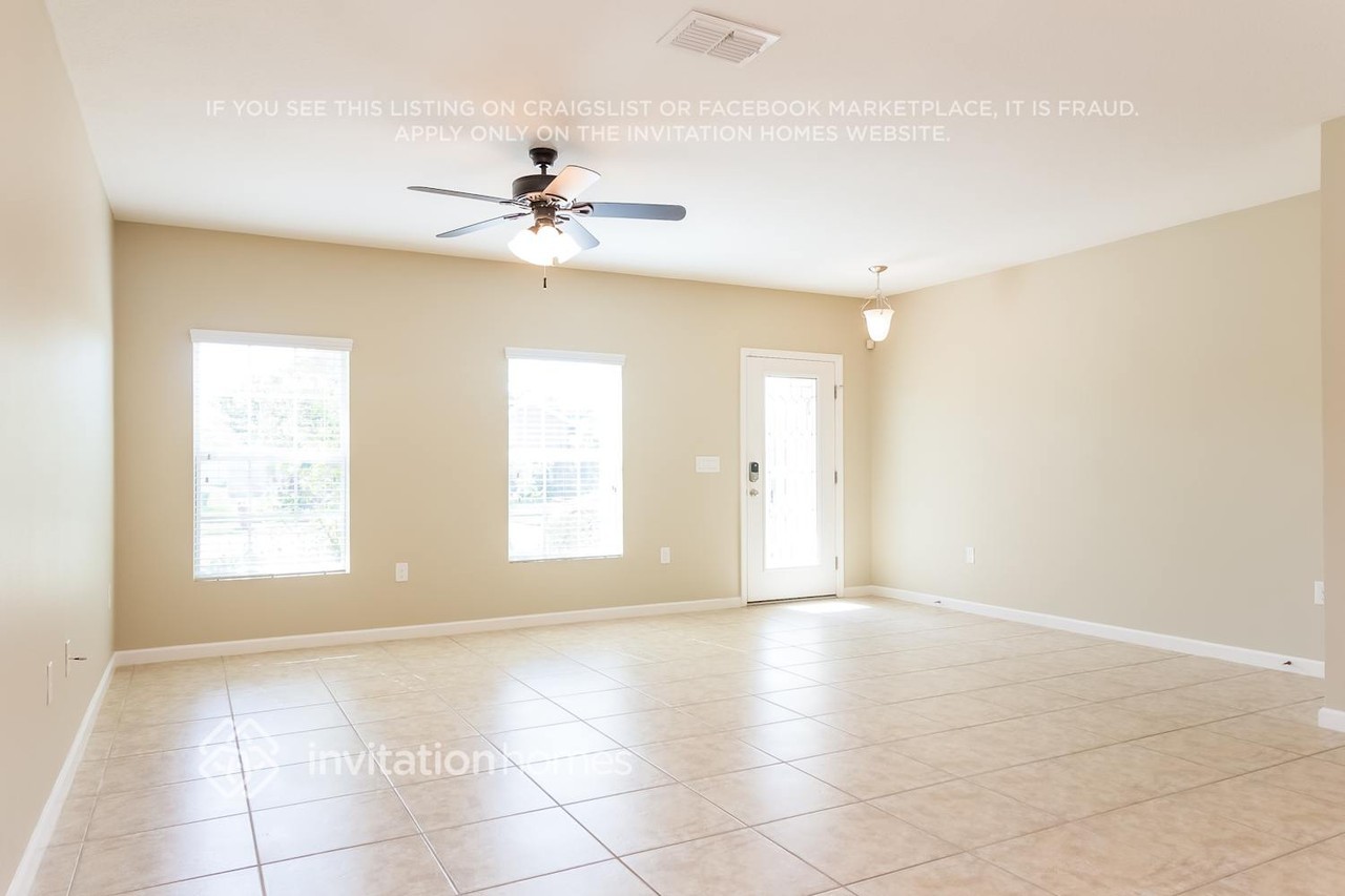 1566 Litchfield Dr - Photo 3 of 21