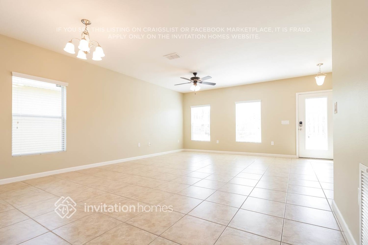 1566 Litchfield Dr - Photo 4 of 21