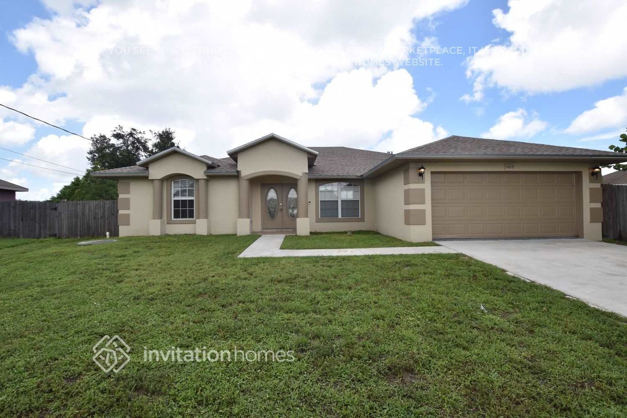 1409 Sw Algardi Ln - Photo 2 of 15