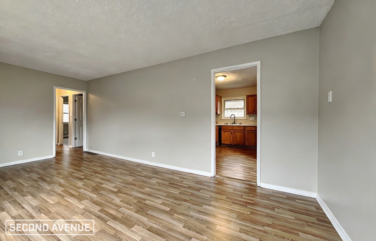 1722 Monterey Ct - Photo 3 of 12