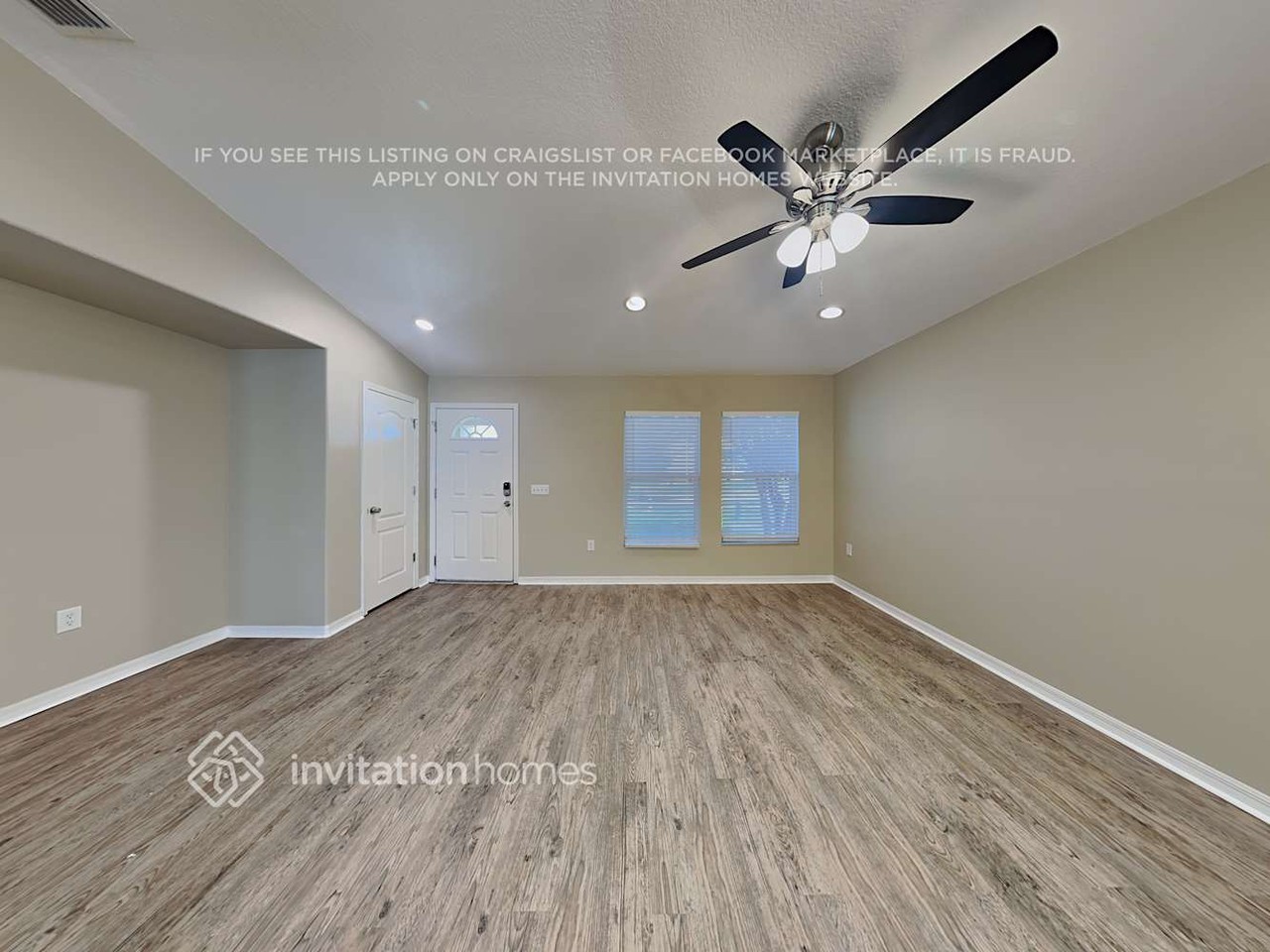 2496 Brownwood Dr - Photo 3 of 18