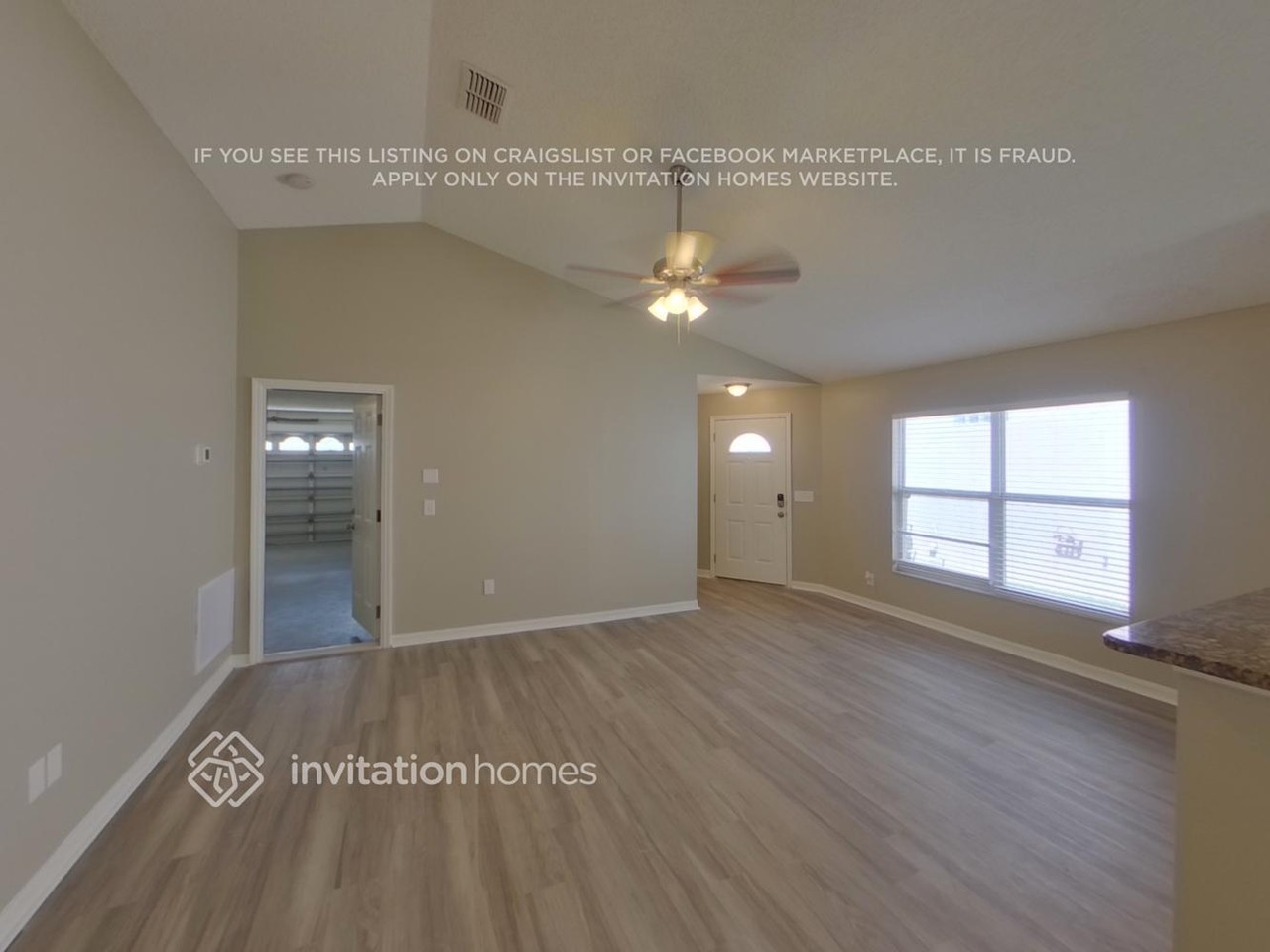 2475 Sagemont Dr - Photo 3 of 22
