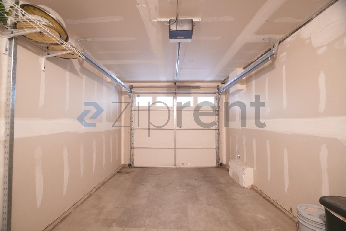 8520 Nesbit Ave N - Photo 5 of 21