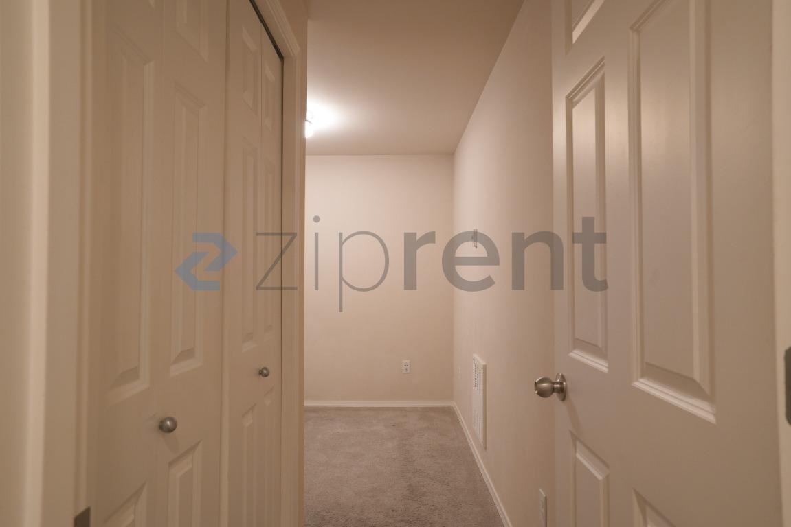 8520 Nesbit Ave N - Photo 6 of 21