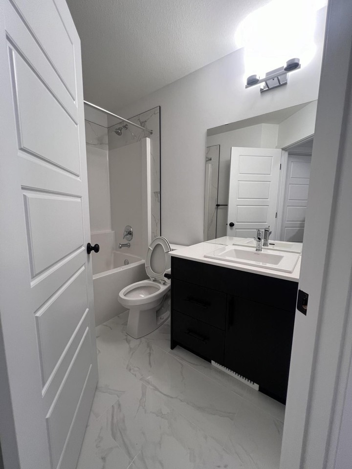 7133 178 Avenue - Photo 6 of 14