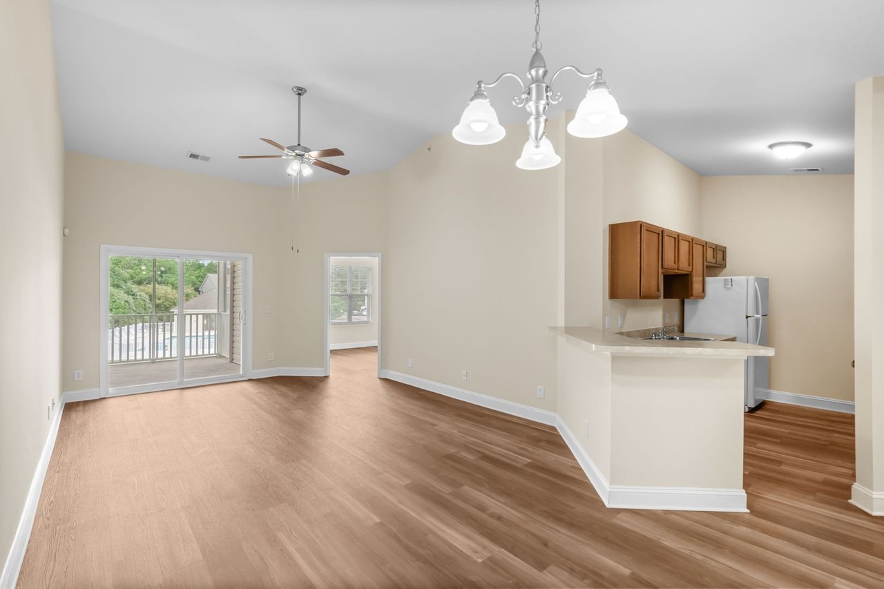 239 Portsmith Dr #7 - Photo 4 of 23