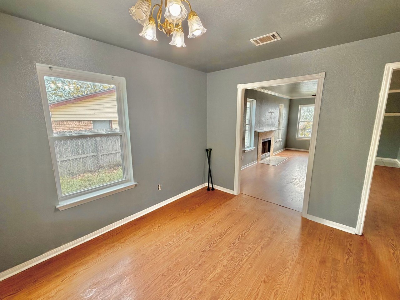 807 N 5th St - Photo 4 of 26