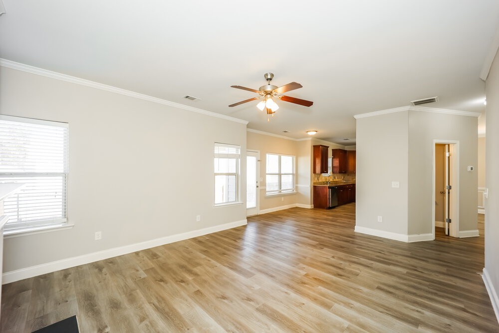 758 Sugarloaf Way - Photo 5 of 16