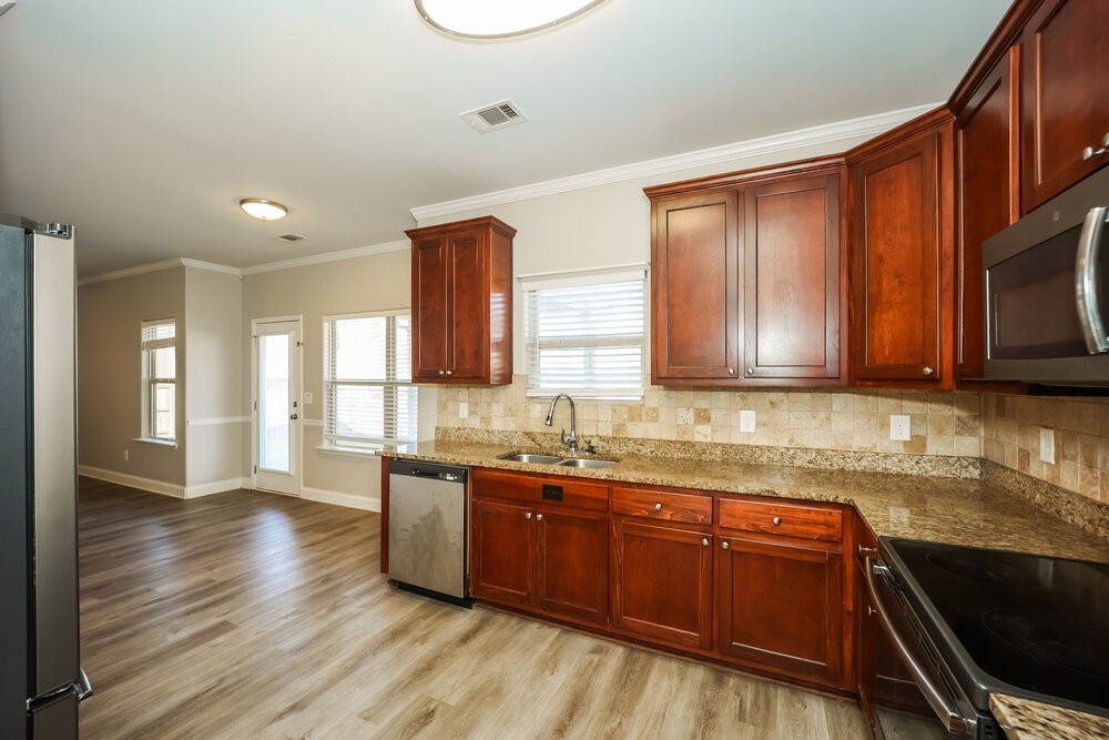758 Sugarloaf Way - Photo 7 of 16