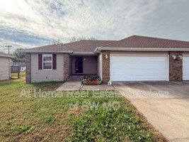 featured image of 302A Excalibur Ct