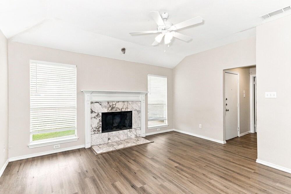 2823 Saint Martin Dr - Photo 5 of 16
