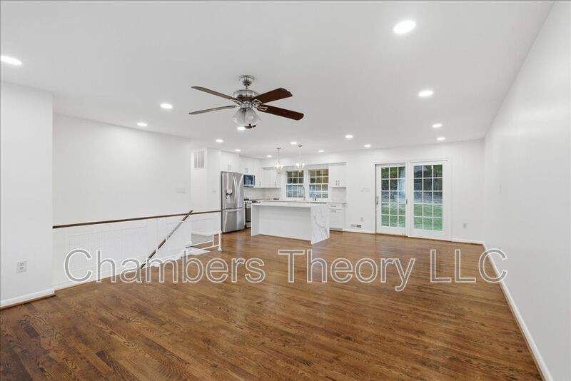 7838 Brompton St - Photo 7 of 36
