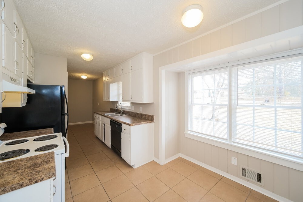 5940 E Wagon Hill Rd - Photo 4 of 16