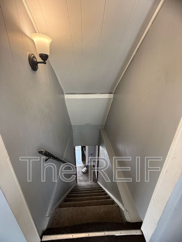 13684 Wadsworth St - Photo 2 of 10