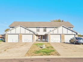 18919 E Manor Dr - Photo 1 of 1