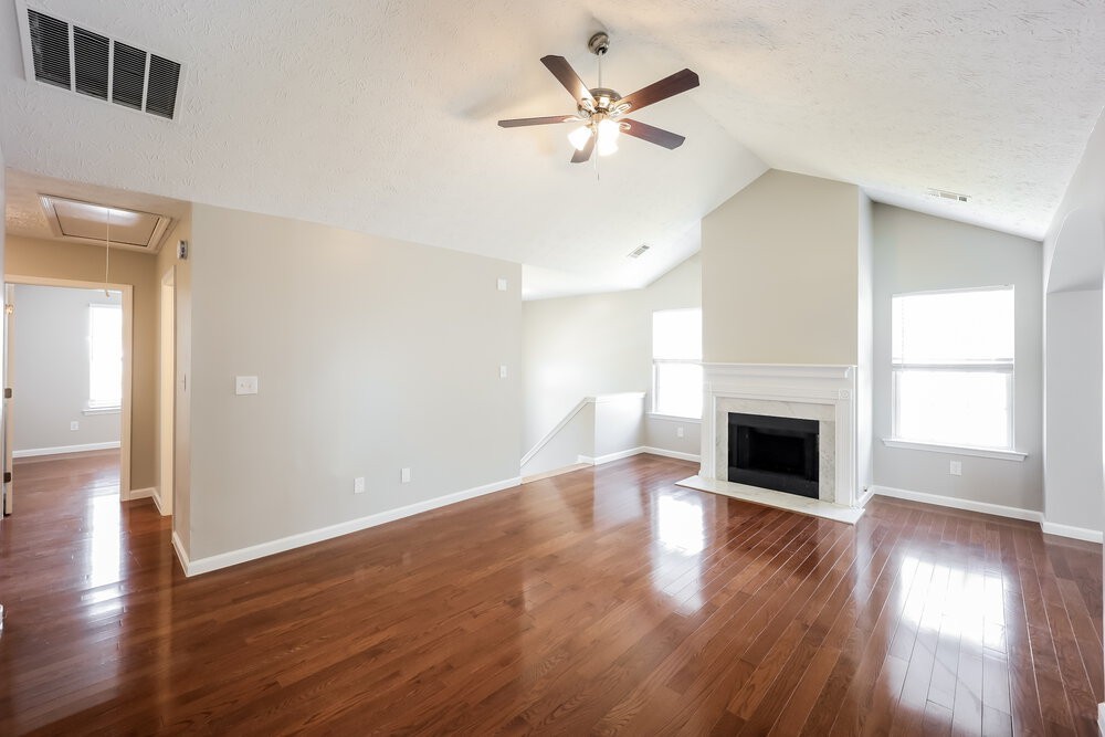 2341 Carousel Park Dr - Photo 5 of 17