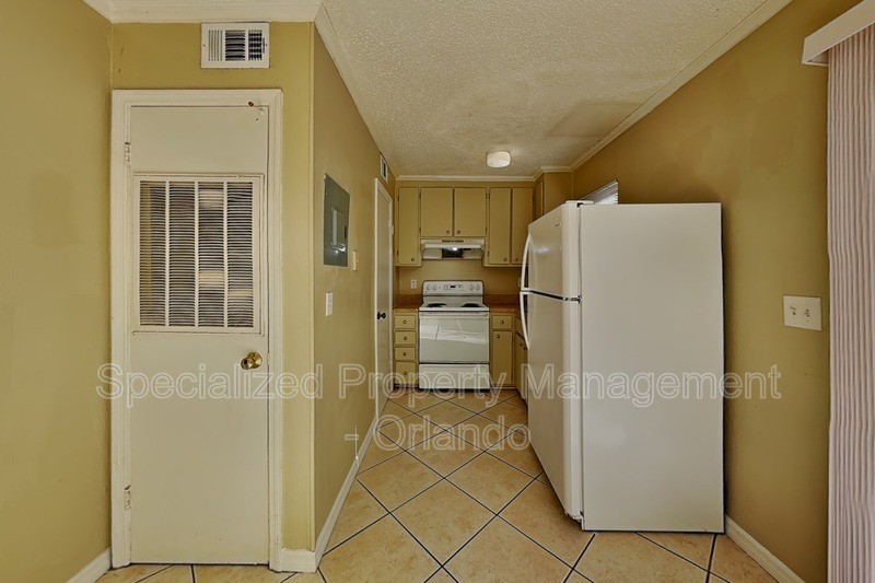 158 Highland Ave #3 - Photo 5 of 18