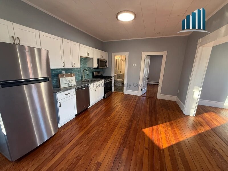 76 Stetson St #2F - Photo 5 of 21