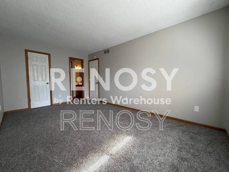 2612 Se 18th Ct - Photo 2 of 19