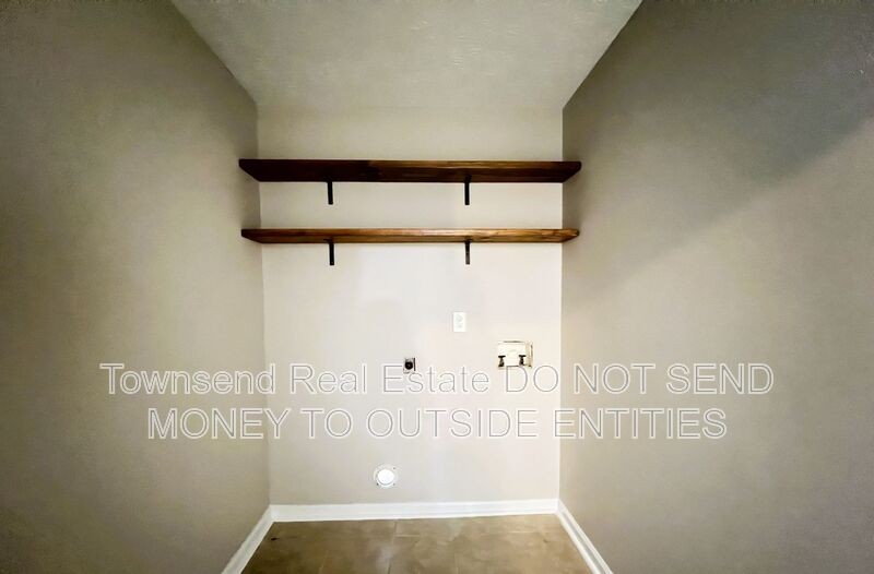 4118 Trelawney Dr - Photo 7 of 16