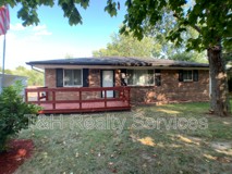 733 Laurel Ln - Photo 1 of 1