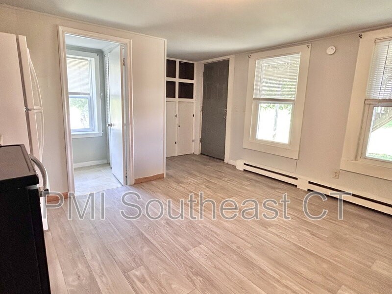 231 Salem Tpke #1 - Photo 4 of 22