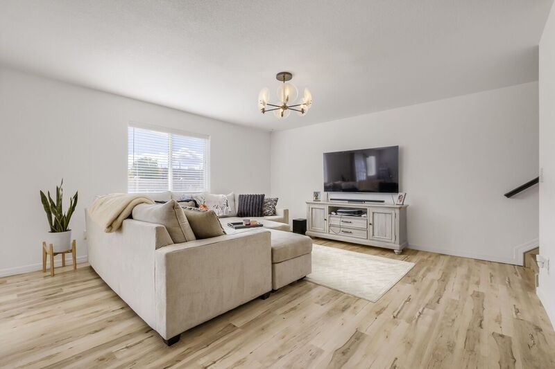 3848 Swainson Dr - Photo 4 of 17