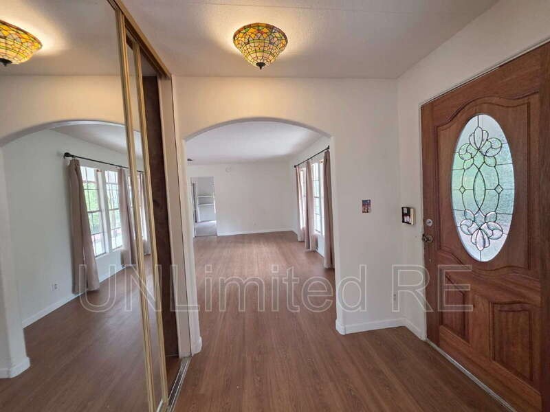 60 Meander Way - Photo 6 of 37
