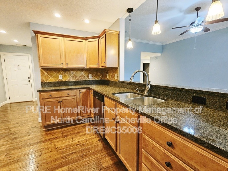 14 Jennlynn Dr - Photo 4 of 20