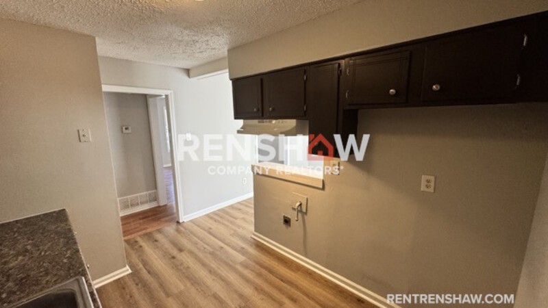4101 Maumee St - Photo 7 of 19