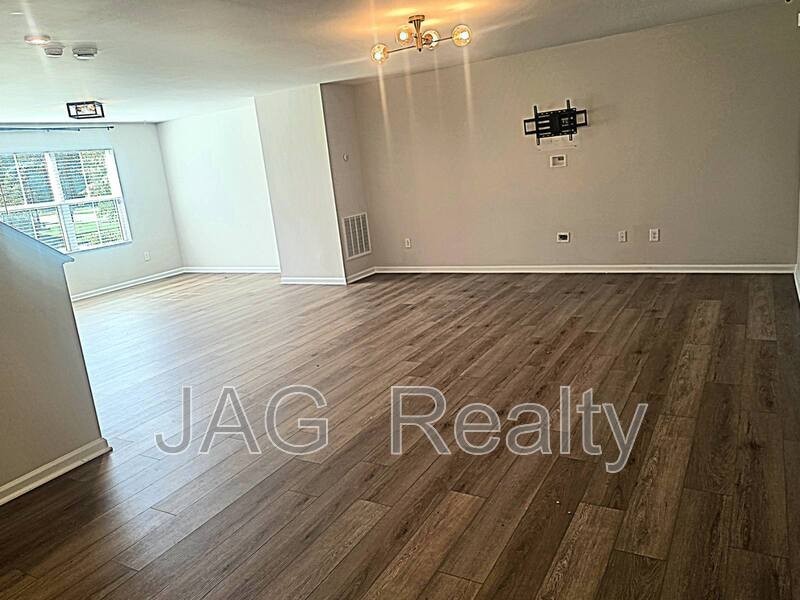 8005 Mulberry Glen Ln - Photo 6 of 26