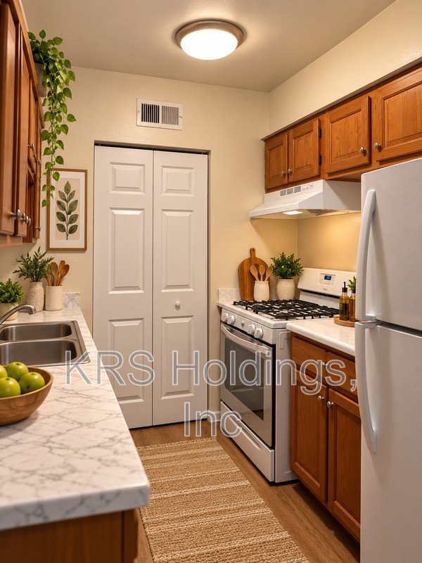 1700 The Carlisle Apartments #2 - Photo 3 of 6