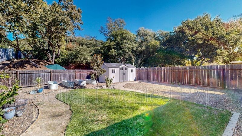 311 Lomitas Ln - Photo 2 of 22
