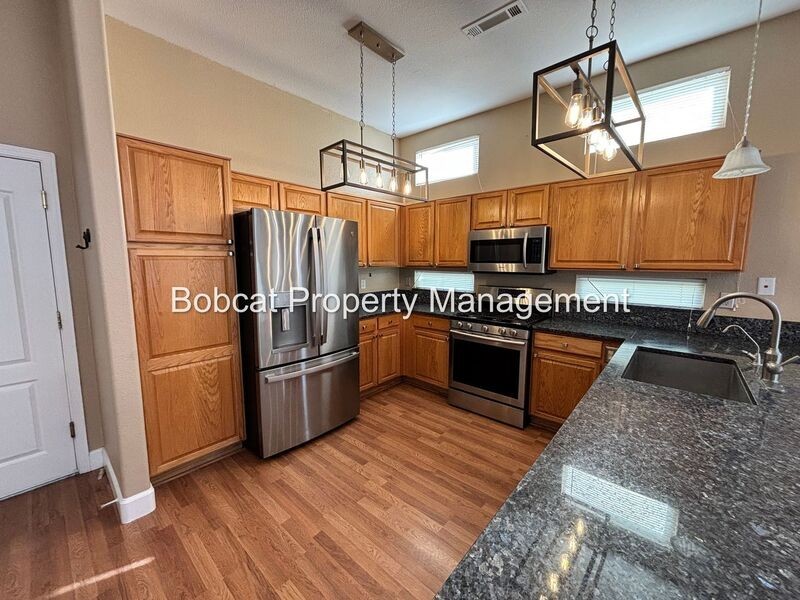425 Crosswinds Dr - Photo 6 of 50