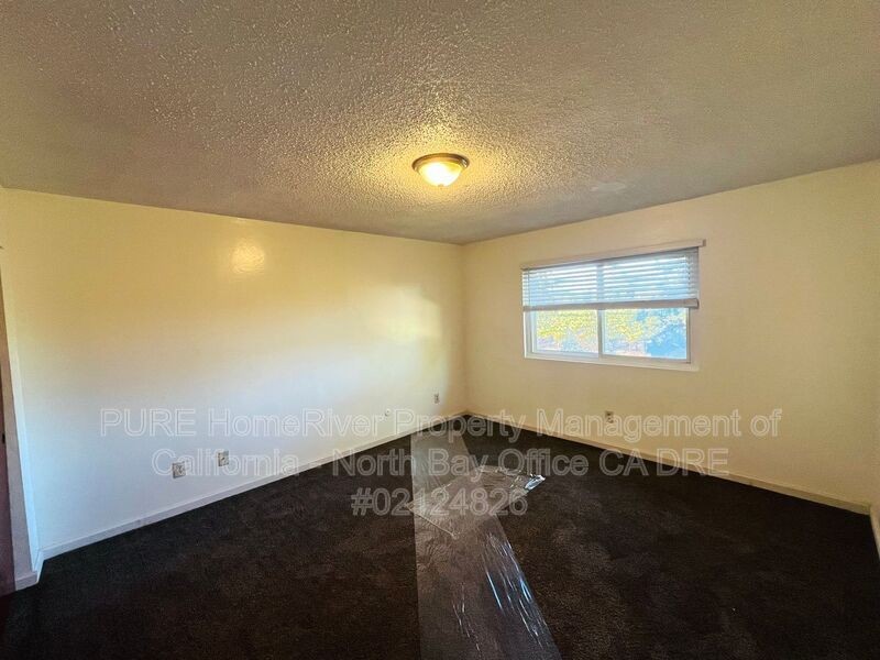 150 Oak Manor Ct #D - Photo 5 of 10