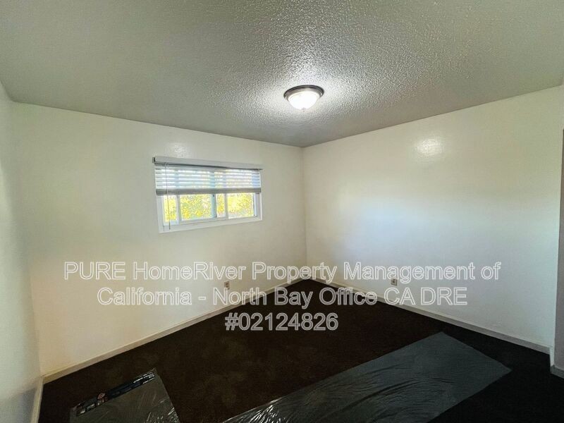 150 Oak Manor Ct #D - Photo 7 of 10