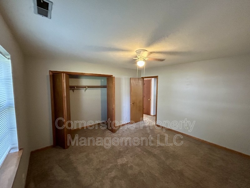 1221 Pine St #25 - Photo 4 of 8