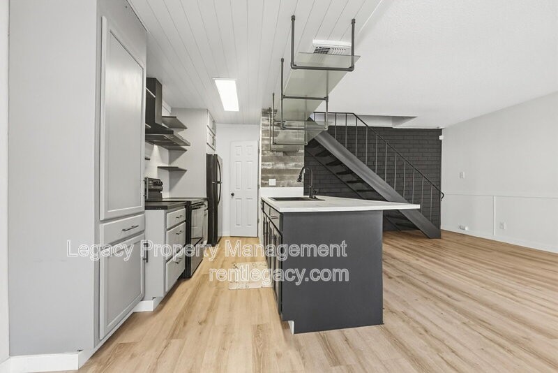 5146 Connecticut Dr #2 - Photo 4 of 14