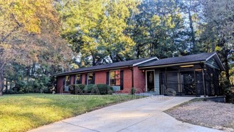 2042 Spring Rd Se - Photo 1 of 1