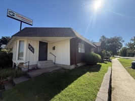 featured image of 801 E Main St
