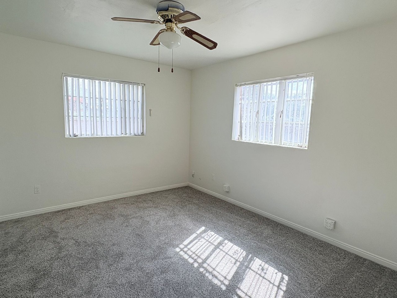 2504 E Monte Vista Dr - Photo 6 of 24
